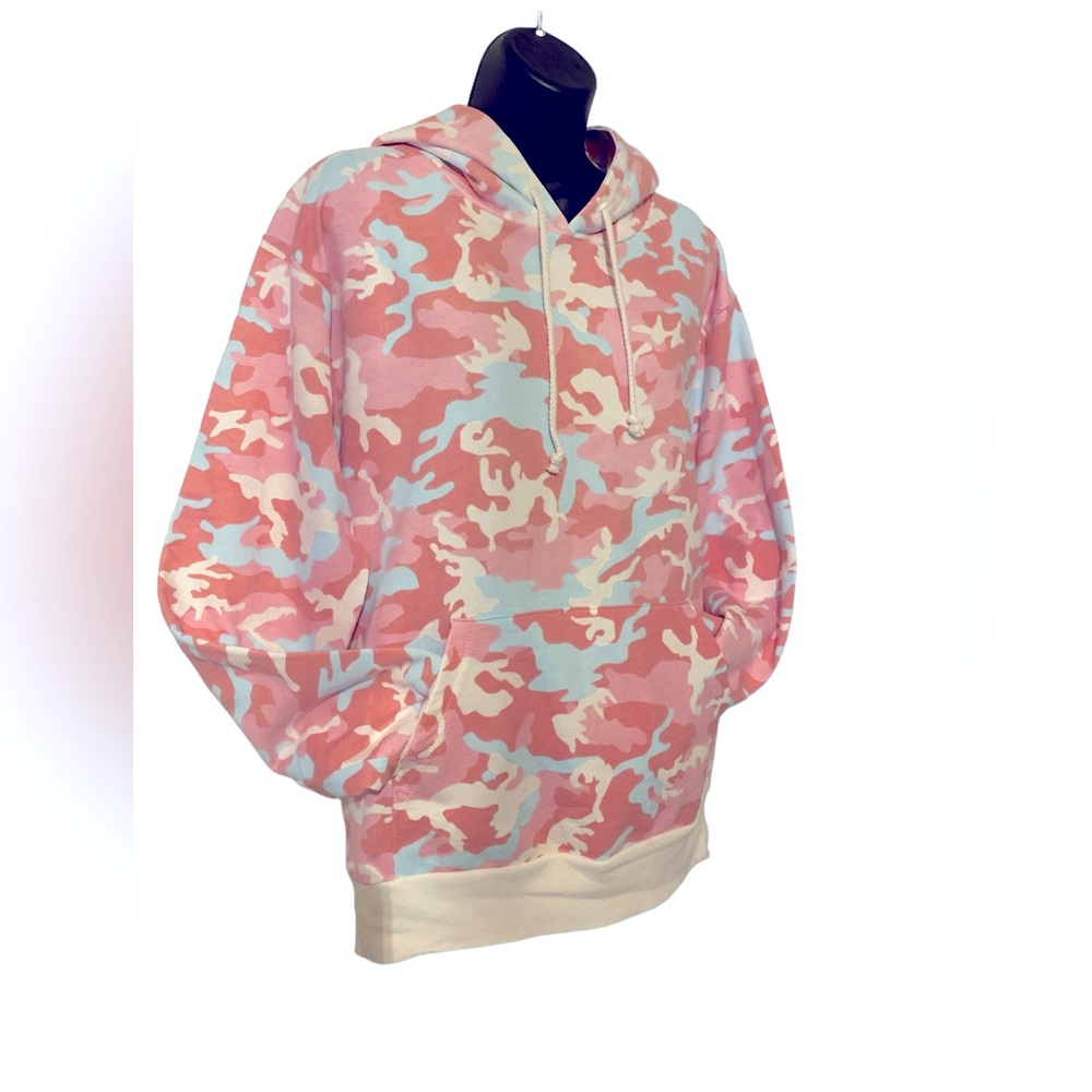 Kylie Jenner Pink “Candy” Camo Hoodie NWOT size S Tik Tok Famous, barbiecore - Picture 4 of 11